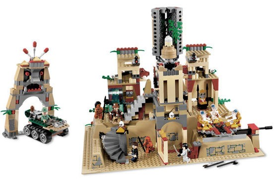 LEGO® 7627 Indiana Jones Temple of the Crystal Skull - A kristálykoponya temploma - 2