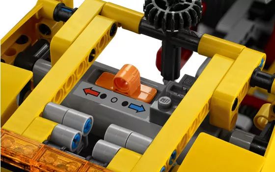 LEGO® 8109 Technic Flatbed Truck – Platós teherautó - 3