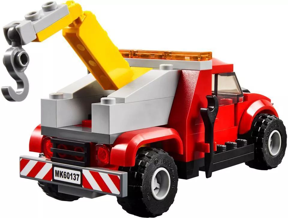 LEGO® 60137 City Tow Truck Trouble - Bajba került vontató - 8
